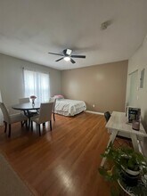 237 3rd Ave, Unit 1 in Woonsocket, RI - Building Photo - Building Photo