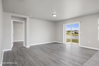 6853 Sandle Dr in Jacksonville, FL - Foto de edificio - Building Photo