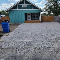 608 E Pecan St in Taylor, TX - Building Photo