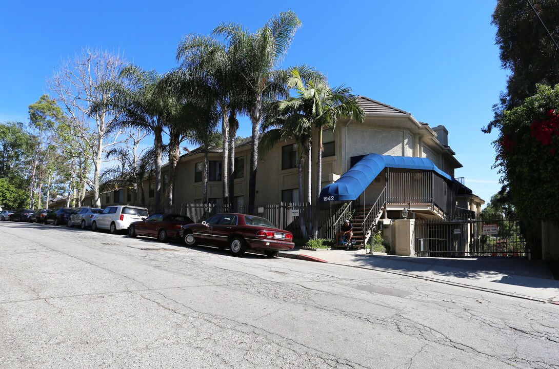 1942 Grace Ave in Los Angeles, CA - Foto de edificio