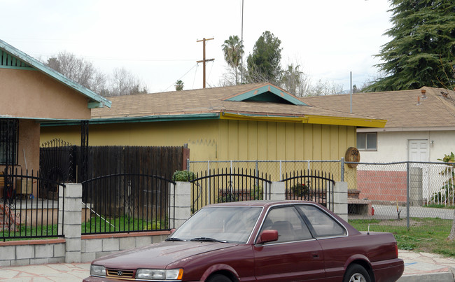 1362 Belle St in San Bernardino, CA - Foto de edificio - Building Photo