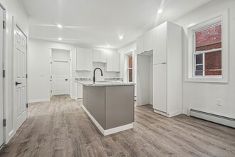 208 Magnolia St in Hartford, CT - Building Photo - Building Photo