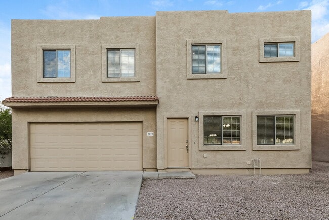 property at 9229 S Las Lomitas Pl
