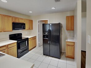 225 Chalk Mountain Dr in Fort Worth, TX - Building Photo - Building Photo