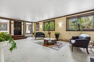 5135 S Kenwood Ave in Chicago, IL - Building Photo - Building Photo