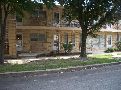 3203-3209 N Pittsburgh Ave in Chicago, IL - Building Photo