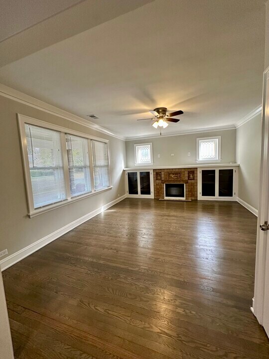 2501 Grove St, Unit #1 in Blue Island, IL - Building Photo