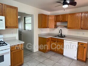 6407 E King St in Tulsa, OK - Building Photo - Building Photo