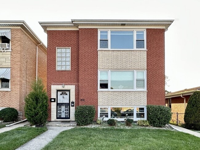 property at 1812 N 20th Ave