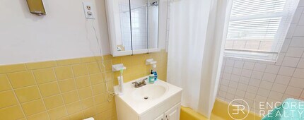 402 Highland Ave in Somerville, MA - Building Photo - Building Photo