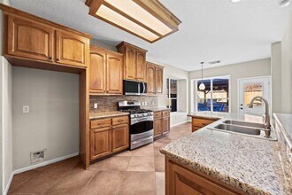 11118 Sprucedale Ct in Houston, TX - Foto de edificio - Building Photo