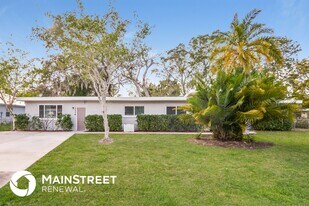 1216 67th St NW in Bradenton, FL - Building Photo