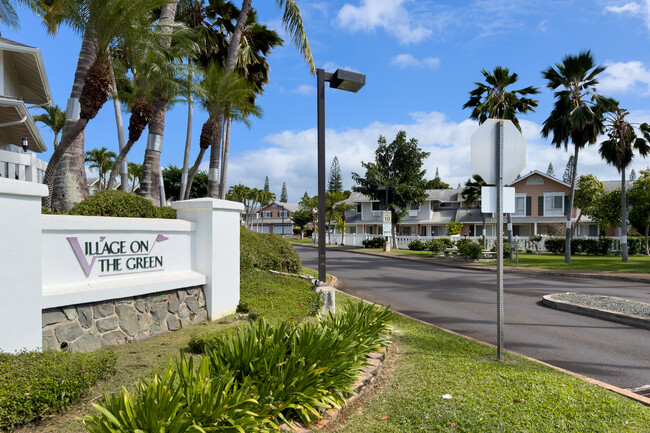 Village on the Green in Waipahu, HI - Foto de edificio - Building Photo