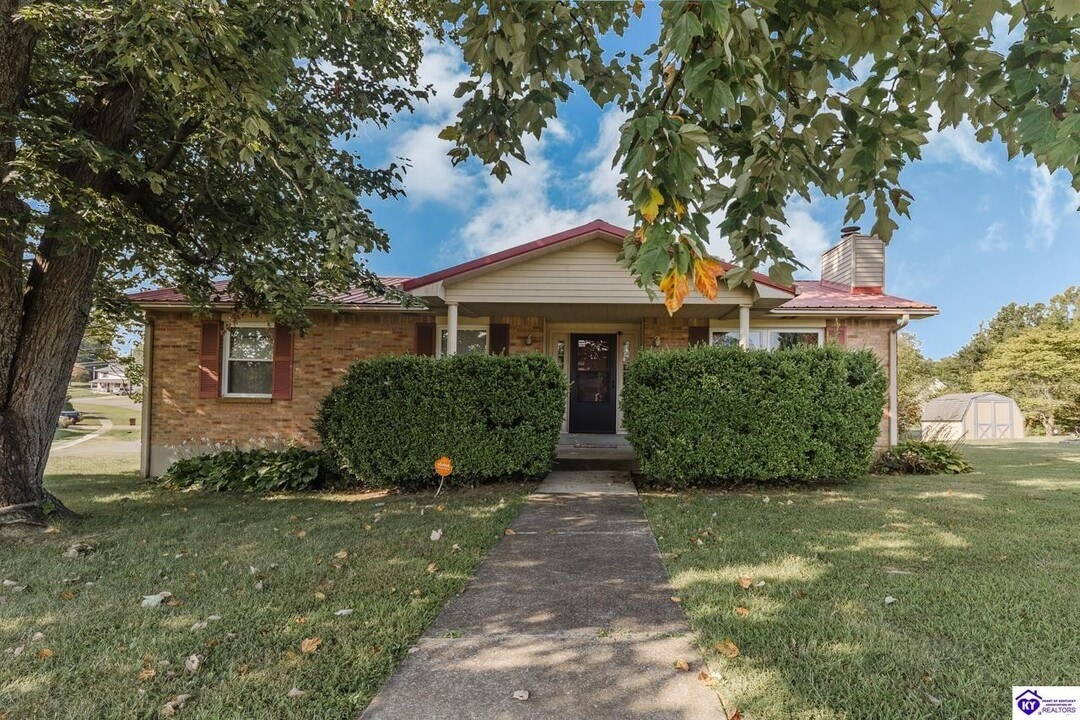 1900 Clearview Dr in Elizabethtown, KY - Building Photo