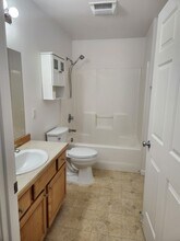 401 W Roy Rd, Unit #3 in Wasilla, AK - Foto de edificio - Building Photo