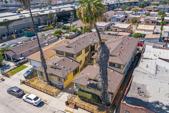 343 W 89th St in Los Angeles, CA - Building Photo - Building Photo