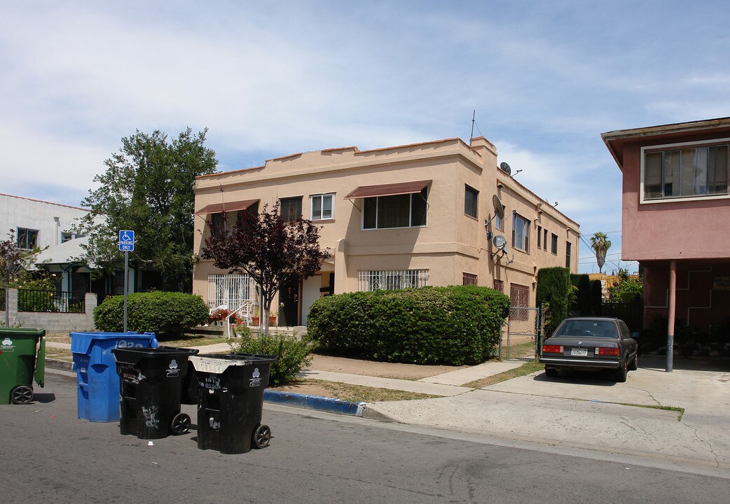 1038 N Kingsley Dr in Los Angeles, CA - Building Photo