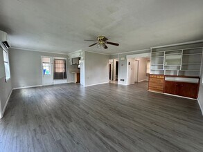 304 N Rockingham Ave in Tavares, FL - Building Photo - Building Photo