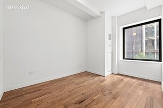 140 W 22nd St-Unit -: 2C in New York, NY - Building Photo - Building Photo