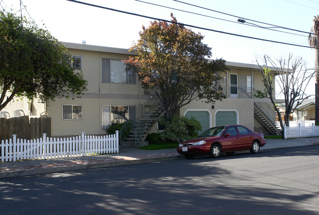 263 Jackson Ave in Redwood City, CA - Building Photo - Building Photo