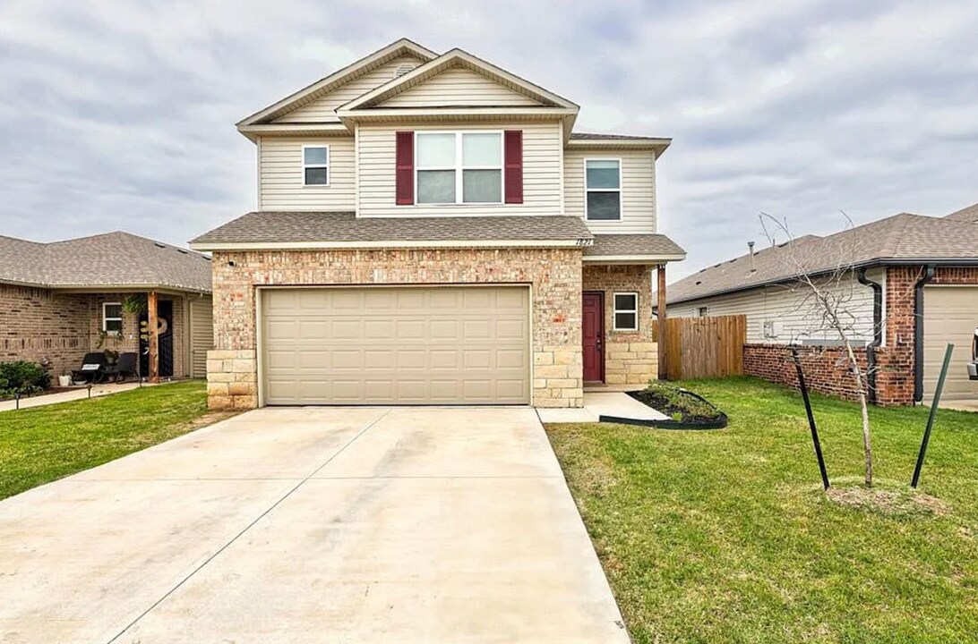 1809 Easton Ln in Oklahoma City, OK - Foto de edificio