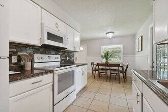 37329 Magnolia Ave in Dade City, FL - Building Photo - Building Photo
