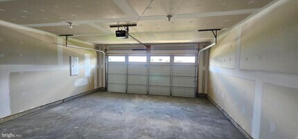 69 Grayling Rd in Inwood, WV - Building Photo - Building Photo
