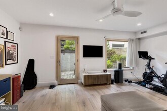 1108 N Bodine St in Philadelphia, PA - Building Photo - Building Photo