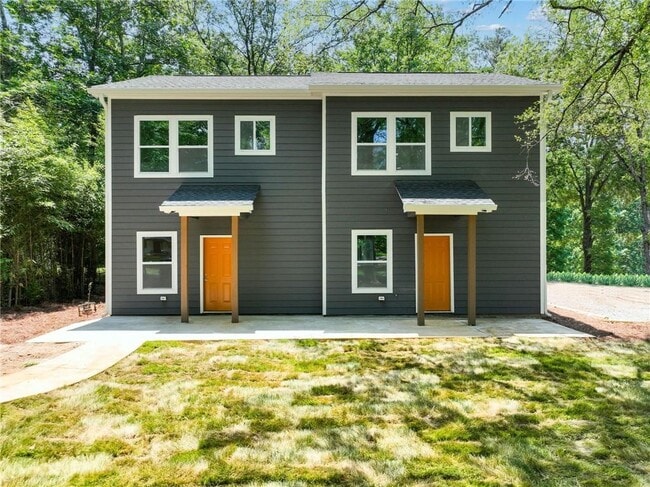 property at 87 Hennon Dr NW