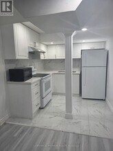 1233 Shankel Rd in Oshawa, ON - Building Photo - Building Photo