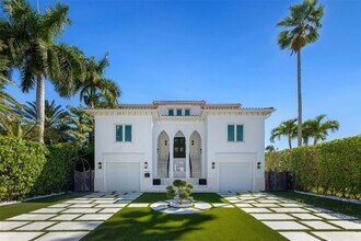 1460 S Treasure Dr in North Bay Village, FL - Building Photo - Building Photo