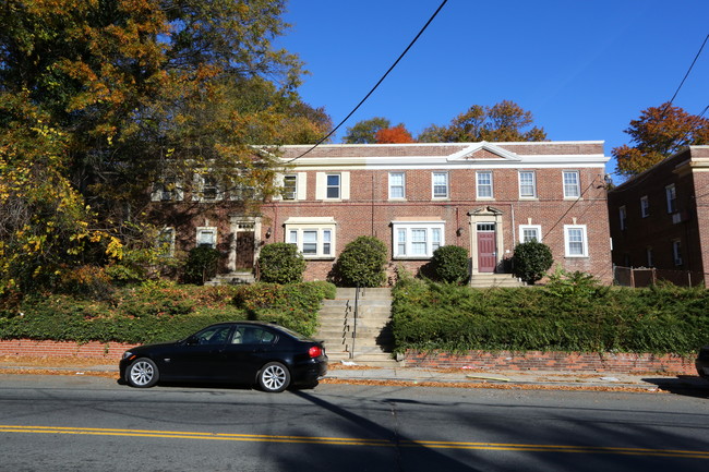 824 Taylor St NE in Washington, DC - Foto de edificio - Building Photo