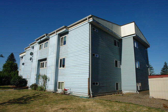 Somerset West Apartments in Salem, OR - Building Photo - Building Photo