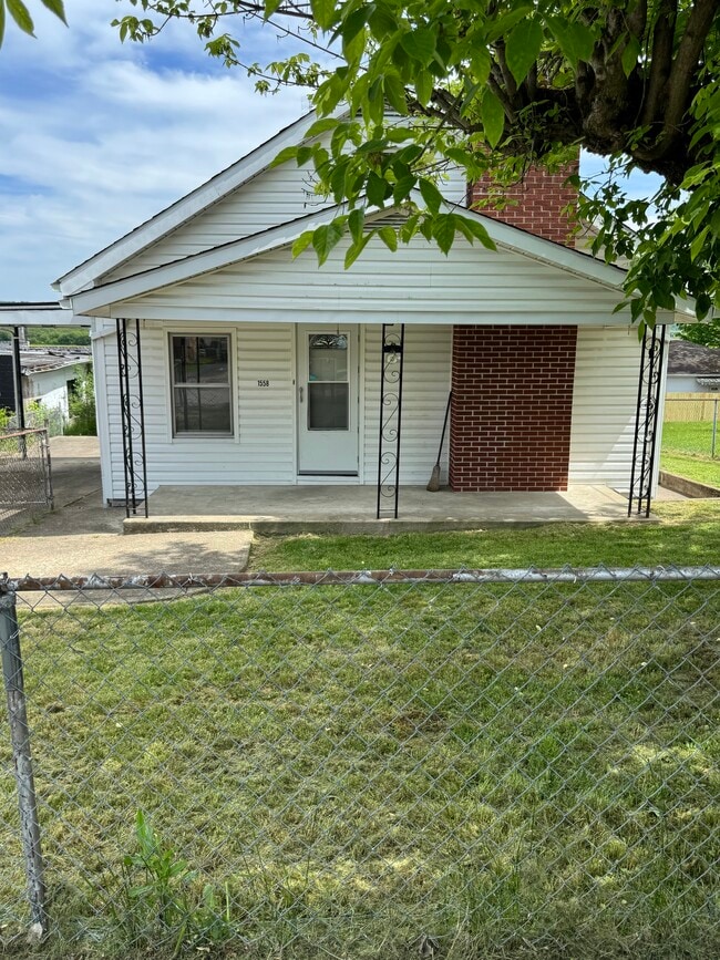 property at 1558 2nd St