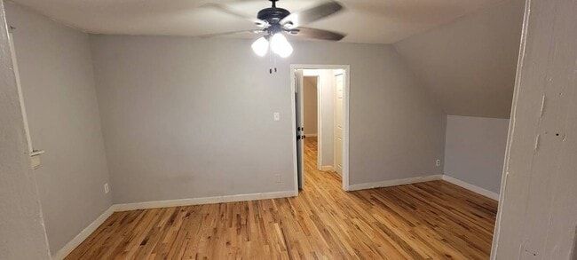 2963 W Nelson St, Unit Three in Chicago, IL - Building Photo - Building Photo