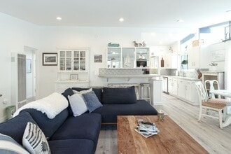 1089 Belfast Ln in Ventura, CA - Building Photo - Building Photo