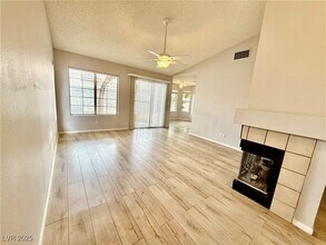 7612 Sea Wind Dr in Las Vegas, NV - Building Photo - Building Photo