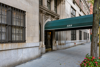 888 Park Ave in New York, NY - Building Photo - Building Photo