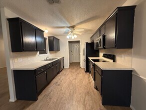 814 Genoa Ave in Lubbock, TX - Building Photo - Building Photo
