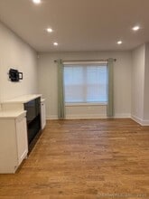 1 Howard Ave in Norwalk, CT - Building Photo - Building Photo