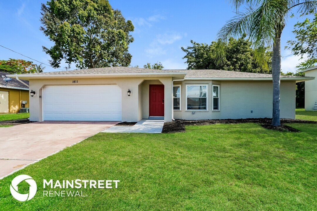 1411 SE 17th Terrace in Cape Coral, FL - Foto de edificio