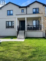 112 Fairholme Ave in Toronto, ON - Building Photo