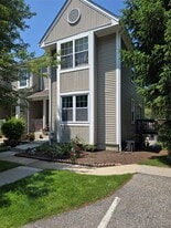 29 Stone Creek Ln in Briarcliff Manor, NY - Building Photo