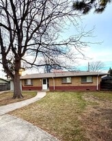 865 Balsam St in Lakewood, CO - Building Photo