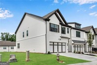 4586 Cypress Pk Dr in Gainesville, GA - Foto de edificio - Building Photo