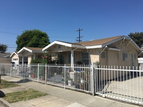 8451 Towne Ave in Los Angeles, CA - Building Photo - Building Photo