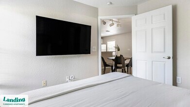 3695 Island Club Dr in North Port, FL - Foto de edificio - Building Photo