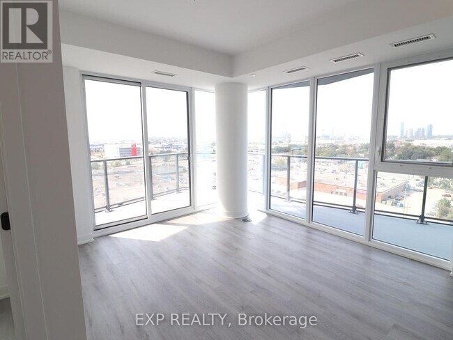 36-1236 Zorra St in Toronto, ON - Building Photo - Building Photo