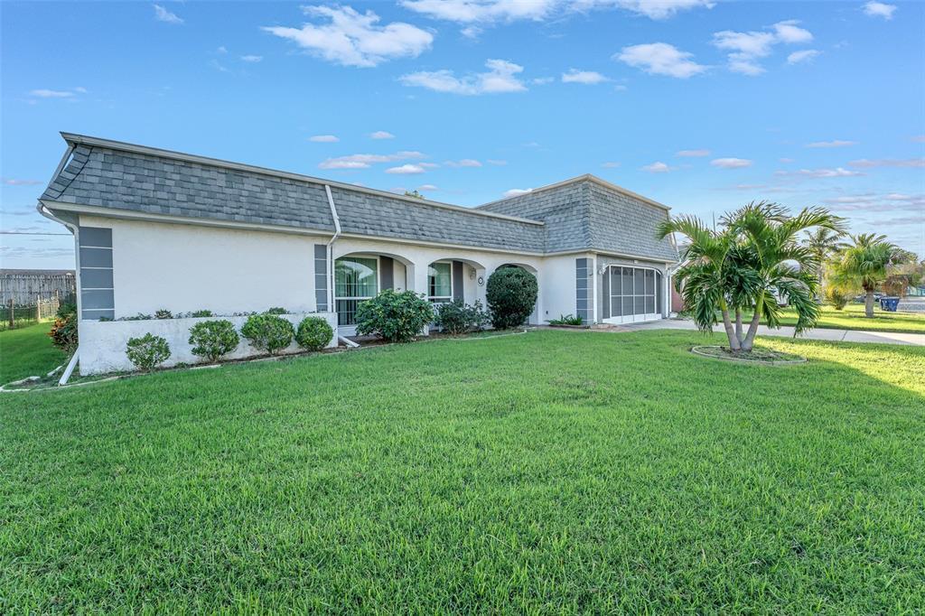 3548 Margate Dr in Holiday, FL - Building Photo