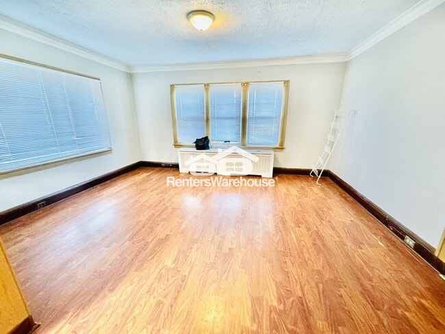 3925 Chicago Ave in Minneapolis, MN - Building Photo - Building Photo